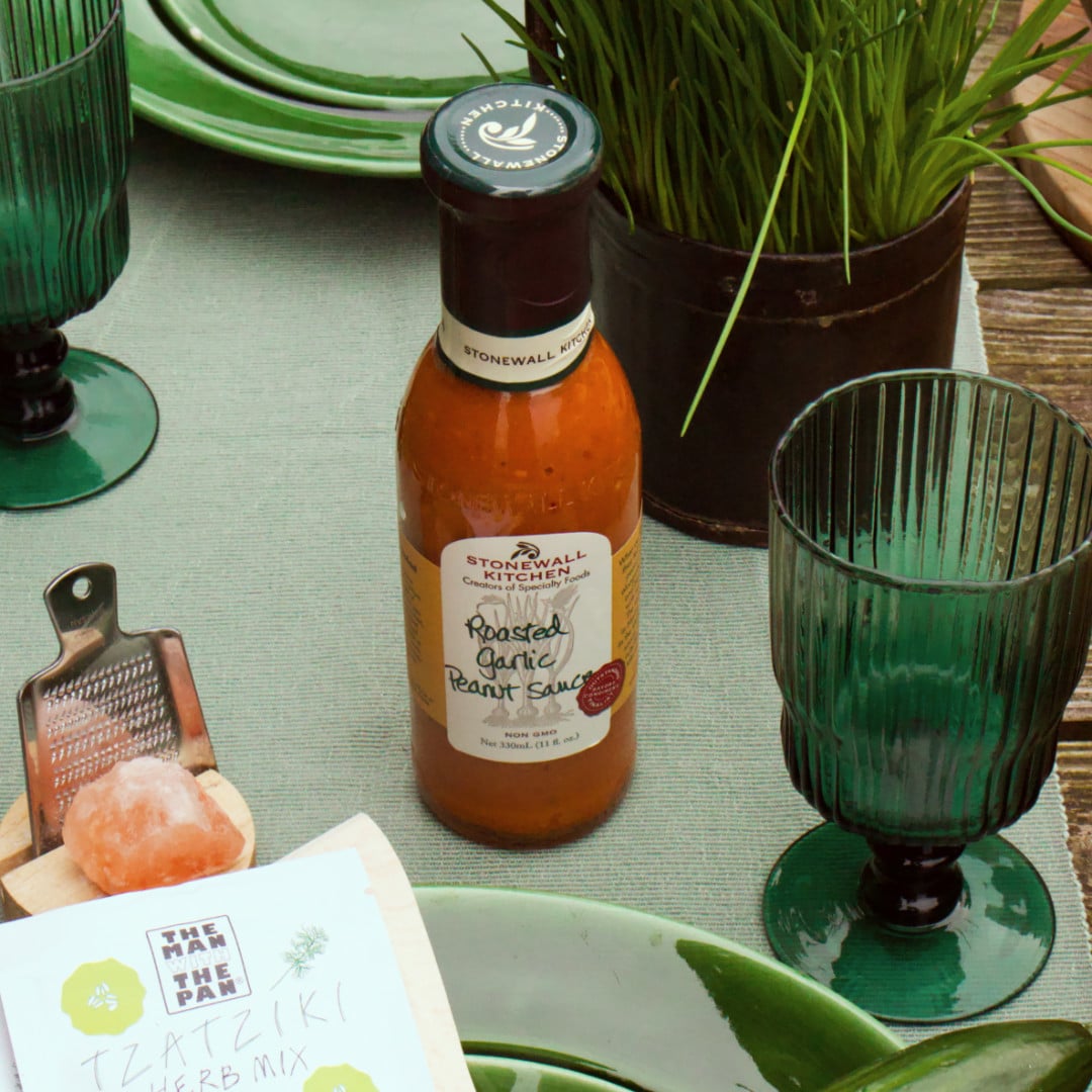 geroosterde peanut butter sauce op tafel